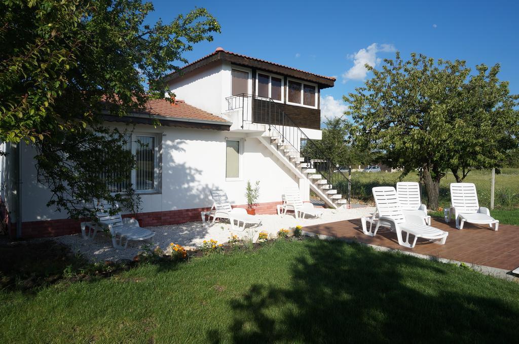Вила Бела - Villa Bella - Near Kranevo And Albena Генерал-Кантарджиево Екстериор снимка